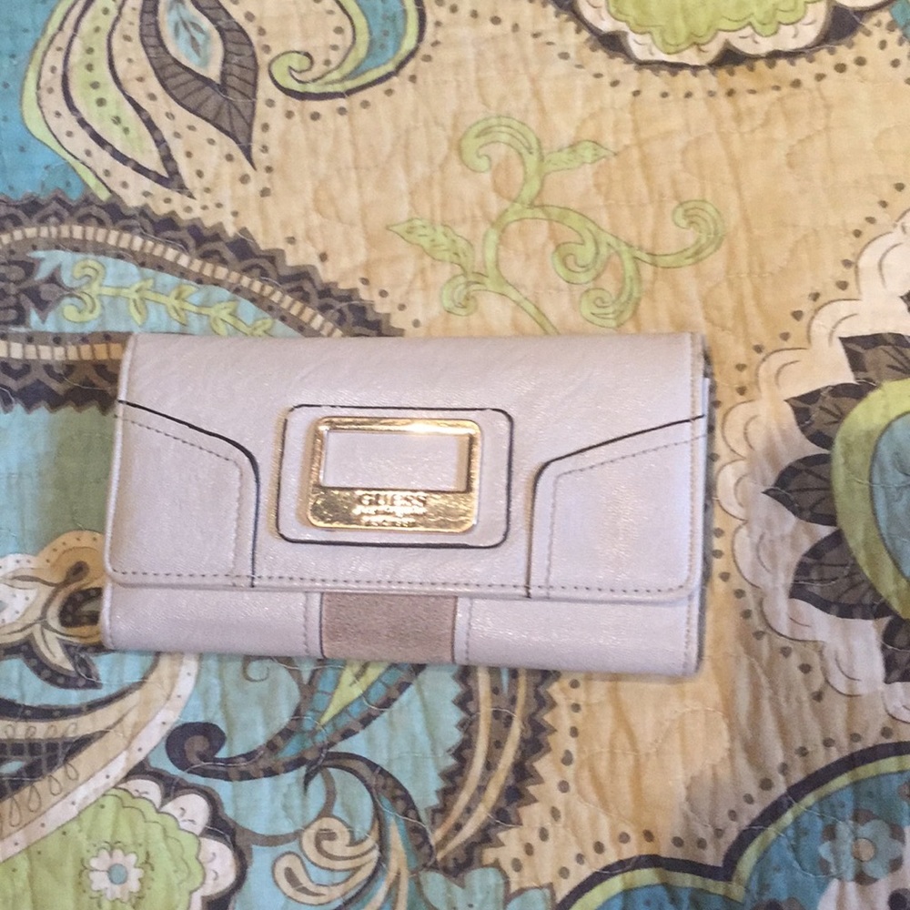 Guess wallet